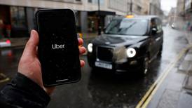 Uber abandonó el modelo de ‘socios conductores’ en Reino Unido: ahora tiene trabajadores con salario mínimo y vacaciones pagadas