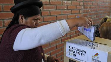 Evo Morales a punto de ganar reelección en Bolivia, protestas violentas al grito de “fraude”