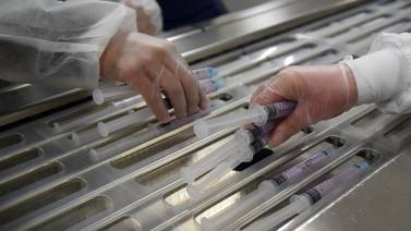 Aprobación de vacuna contra COVID-19 está en la mira del crimen organizado, alertó Interpol 