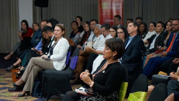 Parte de la asistencia al evento de premiación. (Foto cortesía Yo Emprendedor)