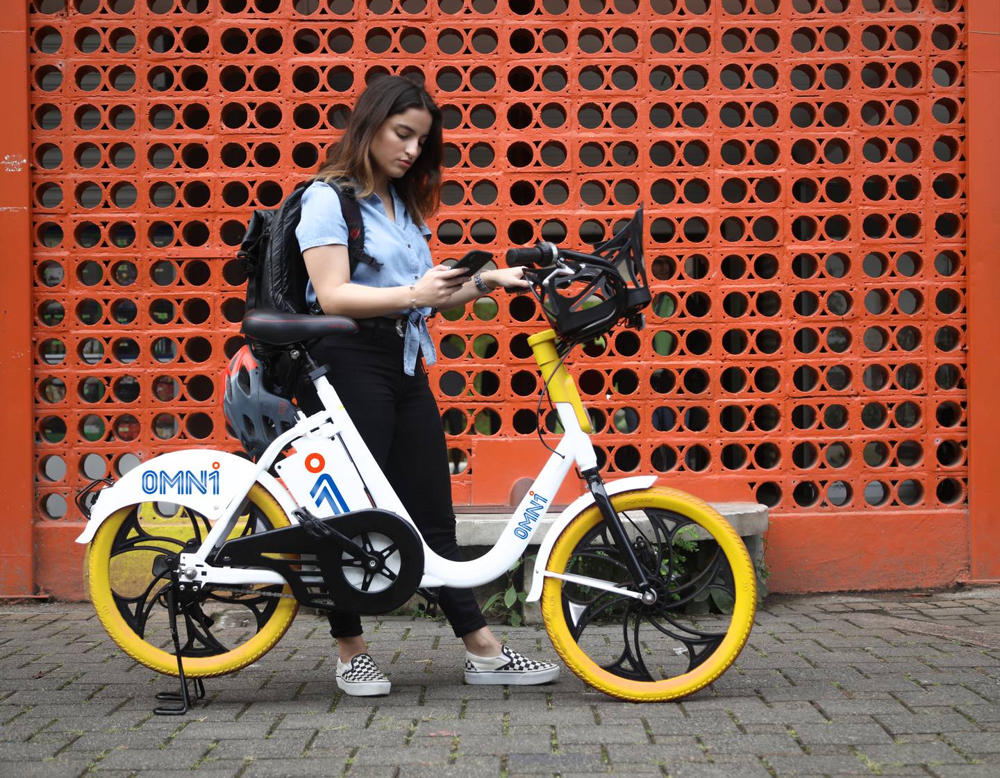 Las bicicletas de alquiler de la empresa Omni comenzaron a recorrer las calles josefinas el 22 de octubre del 2019
