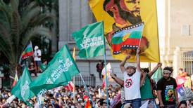 Hartos de “más de lo mismo”, los votantes latinoamericanos exigen un cambio y votan como protesta