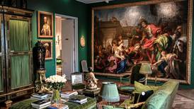 Colección personal del diseñador francés Hubert de Givenchy fue subastada en €114 millones en París