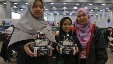 Sábado se tiñó de tecnologías limpias en la Olimpiada Mundial de Robótica