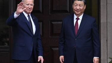 En un intento de rebajar tensiones, Estados Unidos y China acuerdan mantener conversaciones sobre “crecimiento económico equilibrado”
