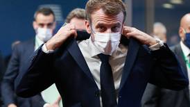 Presidente de Francia confiesa querer “fastidiar” a los no vacunados y genera indignación 