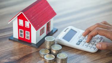 Si un inquilino pagó el IVA de su alquiler de vivienda y no le correspondía, ¿a quién debe reclamarle?