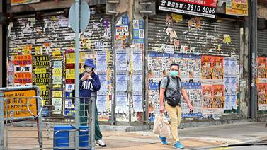 Extranjeros se unen al éxodo de Hong Kong ante restricciones por coronavirus