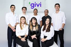 Conozca cómo funciona y a los creadores de Givi, la app para comprar regalos y llevar clientes a los comercios