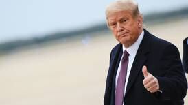 Presidente Donald Trump estará hospitalizado por los “próximos días”, anunció portavoz de la Casa Blanca