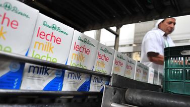 ¿Por qué es tan difícil competir con Dos Pinos en el mercado de la leche fluida en Costa Rica?