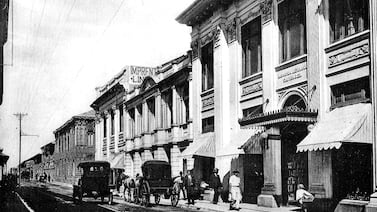 Sobrevivió a guerras y exilios pero ahora dice adiós: la historia de cómo la librería Lehmann baja la persiana tras más de 100 años