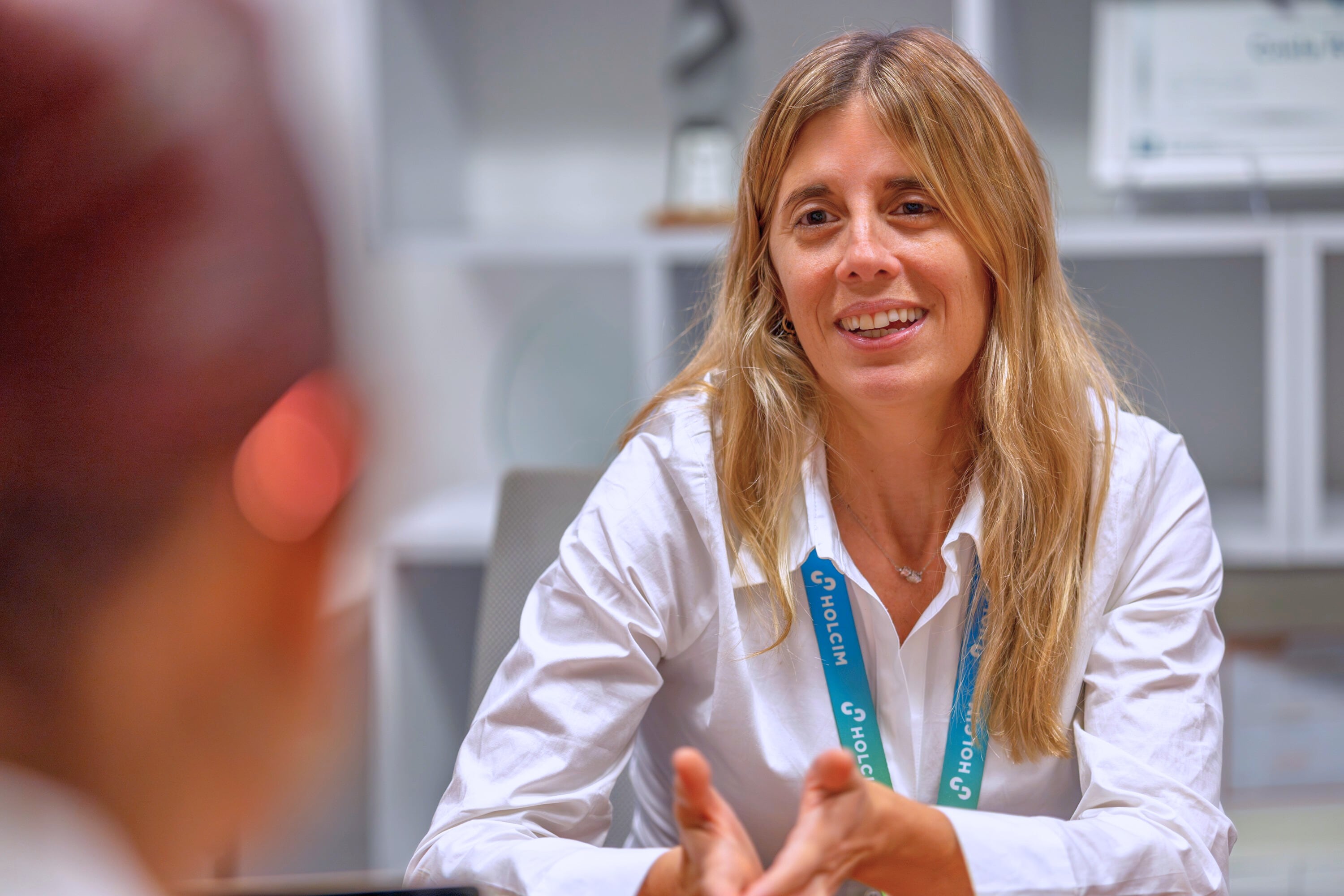 10/03/2025, San José, Pavas, entrevista con la CEO de Holcim Costa Rica, Natalia Solera.