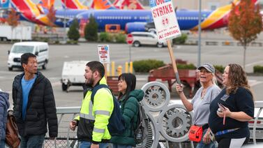 Sindicato de Boeing acepta acuerdo y termina siete semanas de huelga