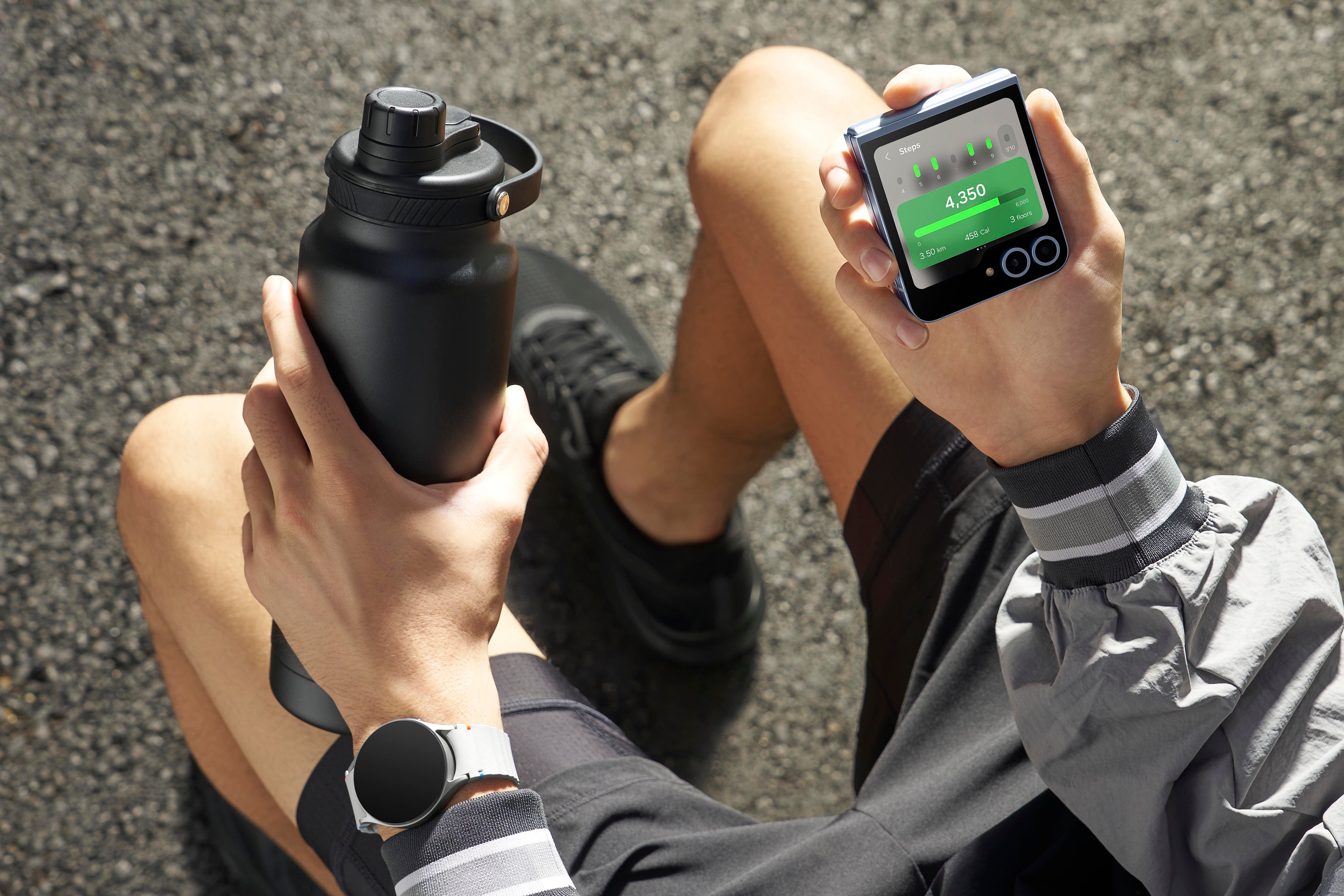 Galaxy Z Flip6, un telégono ergonómico ideal para el día a día.