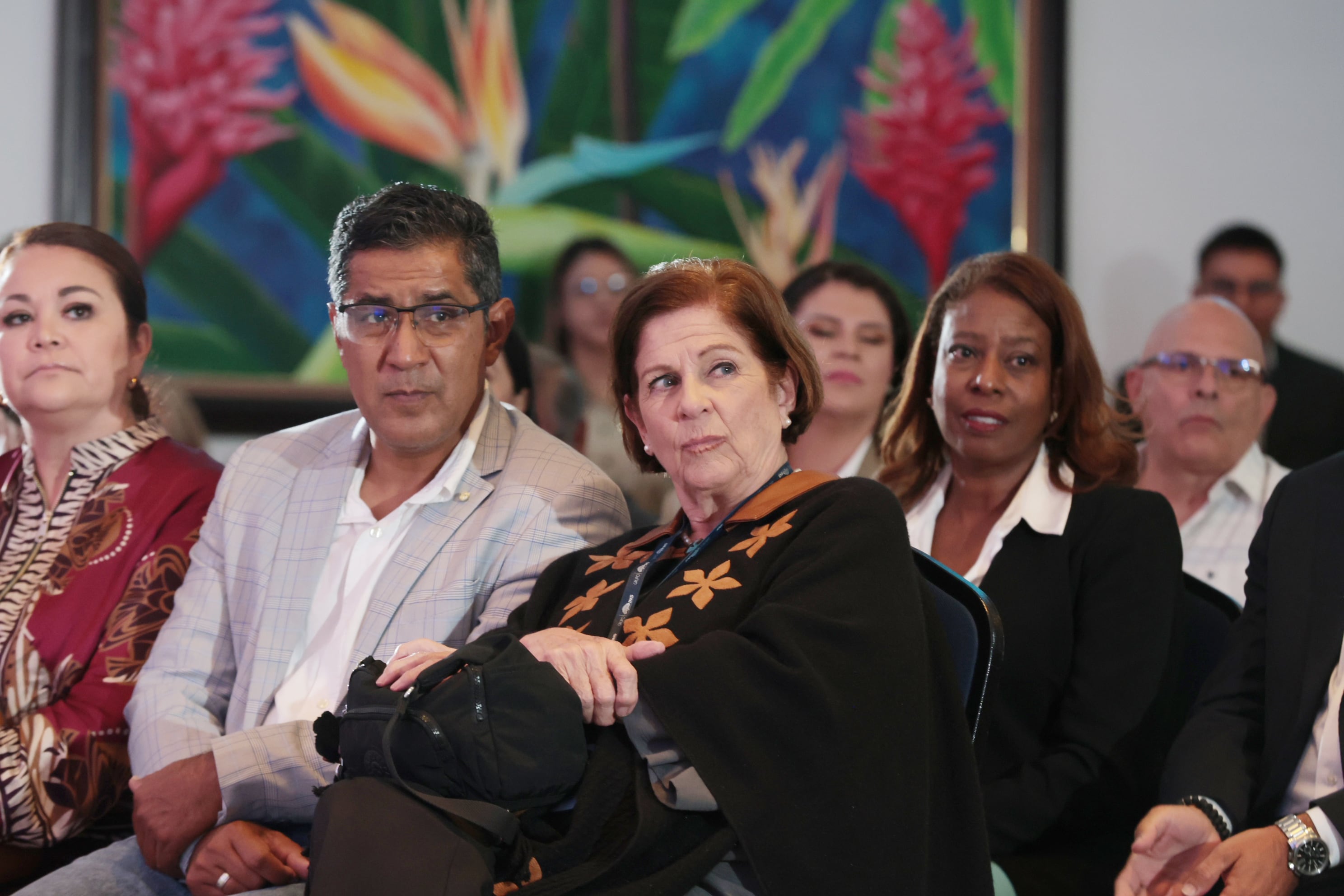02/02/2026/ La presidente electa Laura Fernández brinda su primera conferencia de prensa junto a su esquivo de gobierno el vicepresidente electo Francisco Gamboa y el 2do vicepresidente electo Douglas Soto en el Holiday Inn AUROLA / Foto John Durán