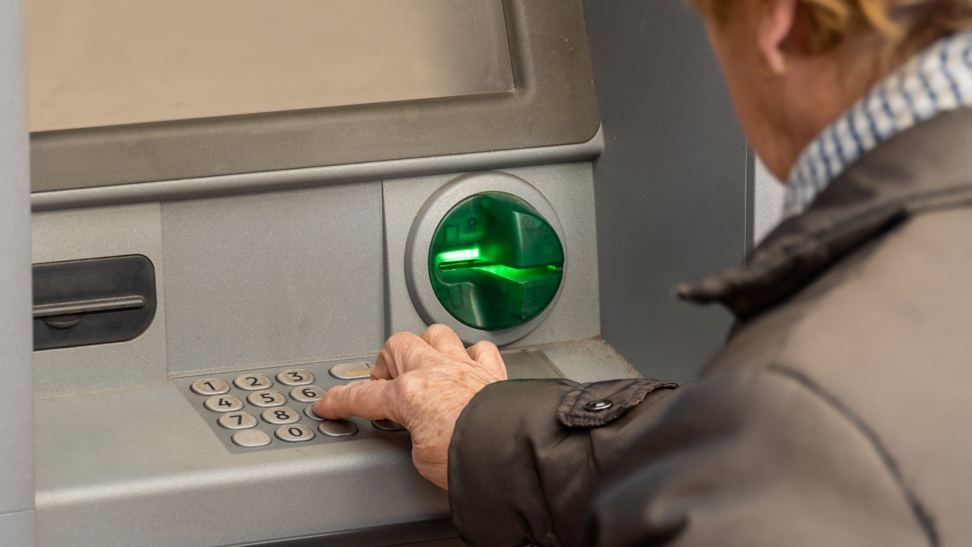 La CCSS depositará la pensión IVM el 31 de octubre.