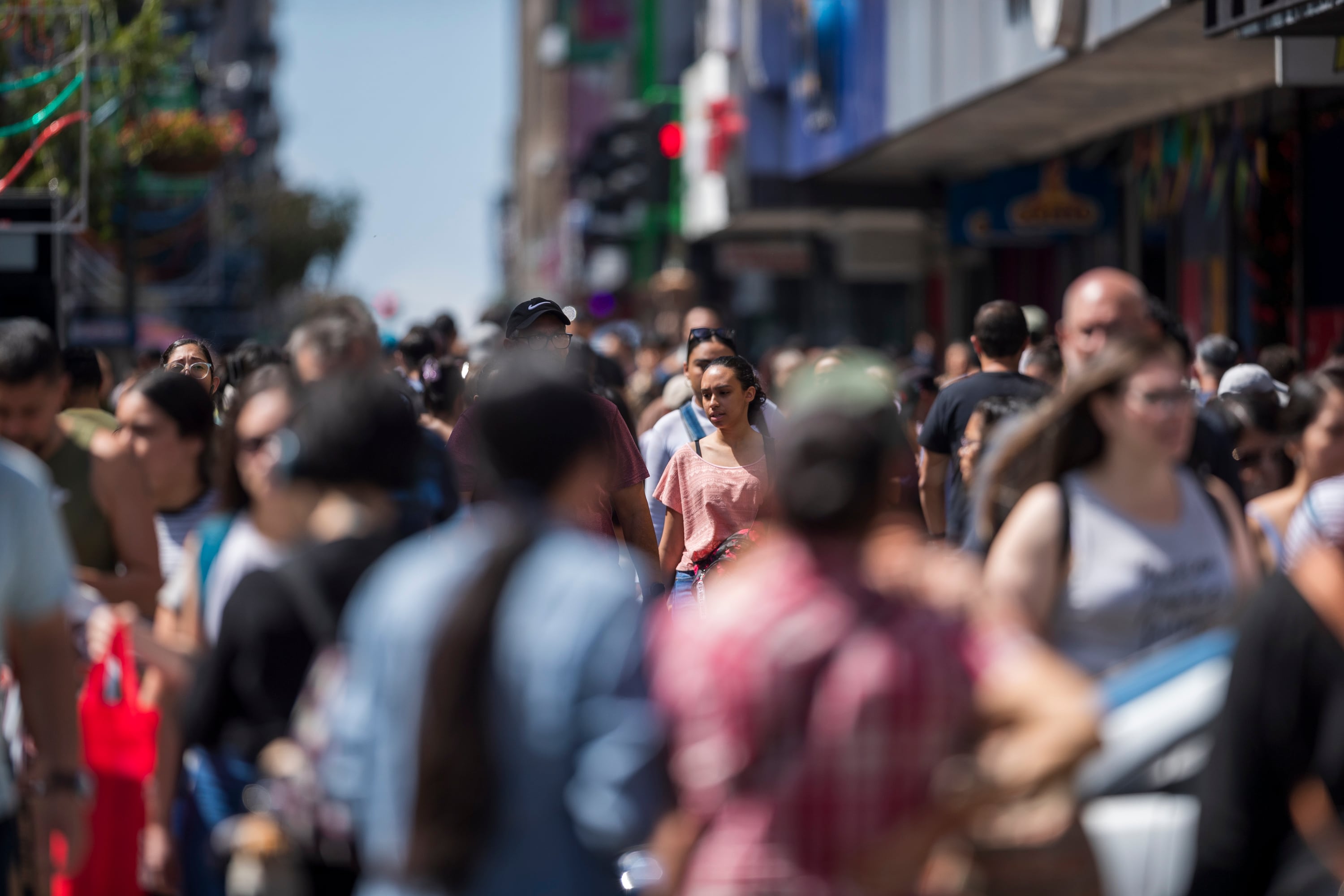 09/12/2023, San José, recorrido por avenida central y avenida 4, para ver como estan las compras navideñas, la venta de loteria, y la seguridad en el centro de la capital.