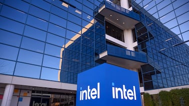 Intel anuncia pérdidas millonarias; esto dice sobre los despidos