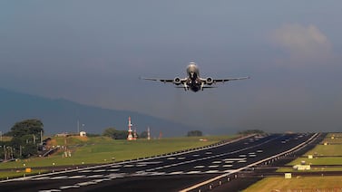 Costa Rica espera fortalecer conectividad con aeropuertos internacionales en Limón y Zona Sur