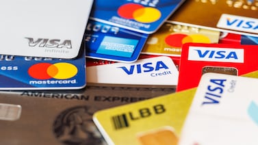 BCCR vs. Visa y Mastercard: ¿de qué se trata la disputa entre el Central y los emisores de tarjetas que ahora se trasladó al plano legislativo?