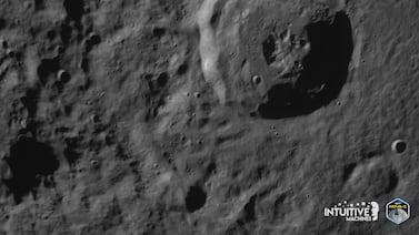 Sonda Odysseus de Intuitive Machines está ‘viva’, luego del histórico alunizaje