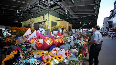 El “rival” invisible de los enamorados en Costa Rica. Así se comportó el mercado floral en San Valentín