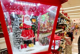 Podcast: Navidad desde agosto, por qué el comercio en Costa Rica adelanta la temporada