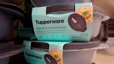 Tupperware alcanza acuerdo con un grupo de acreedores que debería permitirle salir de la crisis
