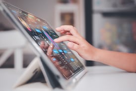 La brecha del talento digital: las habilidades de Inteligencia Artificial más escasas en el mercado laboral de Costa Rica