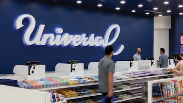 Tiendas Universal ofrece empleo; vea cómo concursar