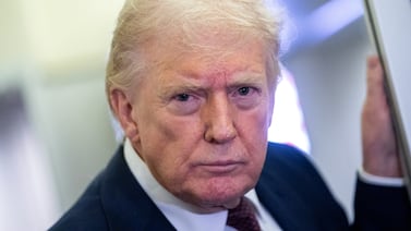 Petróleo cae y bolsas repuntan tras anuncio de Donald Trump sobre Irán