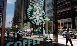 Starbucks en los últimos años: cómo el gigante del café reescribe su estrategia global tras aprender a escuchar el caos en sus tiendas