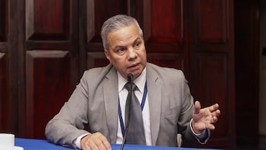 Róger Madrigal descarta bajar el Encaje Mínimo Legal, vea por qué