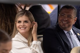 En medio del llamado a ‘socarse la faja’, Presidencia y Ministerio de la Presidencia aumentan dinero para viajes, viáticos y transporte