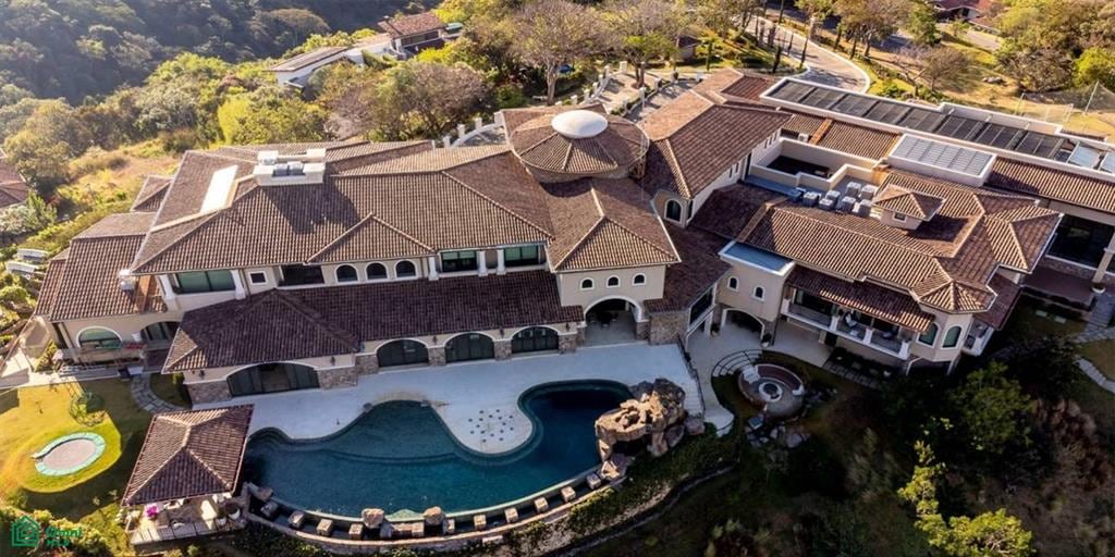 The Magnum Estate