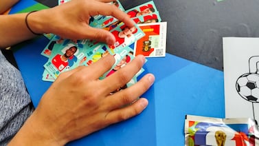 Se busca a Messi: le contamos cómo en Costa Rica se vive la fiebre por intercambiar postales del Mundial 2026 para ahorrar dinero