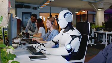 Cuando el algoritmo entra al equipo: liderazgo humano en tiempos de IA y diversidad cultural