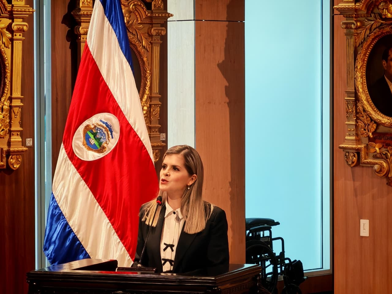 Laura Fernández presenta paquete de proyectos de ley sobre seguridad