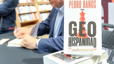 Geohispanidad: escritor español visita Costa Rica con libro que invita a la comunidad hispana a unir fuerzas