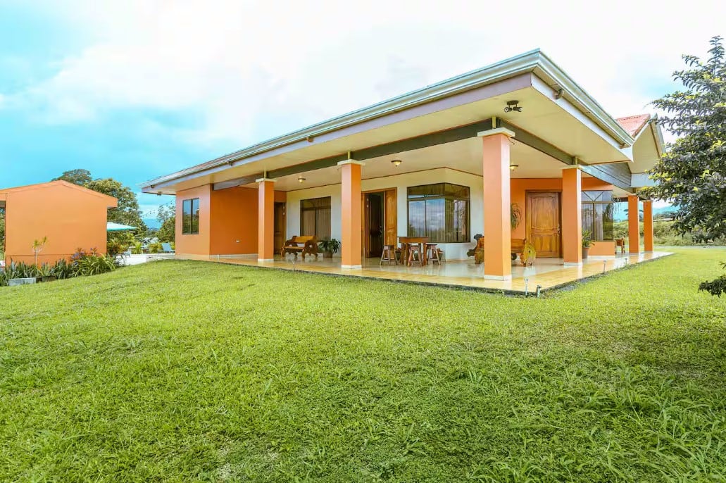 Lista de los alojamientos más caros de Airbnb en La Fortuna. Casa Stella