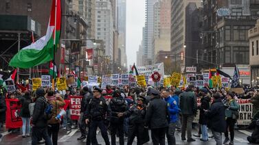 Grandes protestas en Nueva York contra políticas de Trump