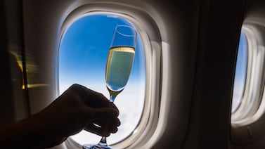 ¿Quiere volar en primera clase sin pagar de más? Descubra cómo lograrlo