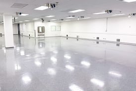 Nueva empresa de dispositivos médicos inicia operaciones en Alajuela y proyecta expansión hacia Grecia en 2027