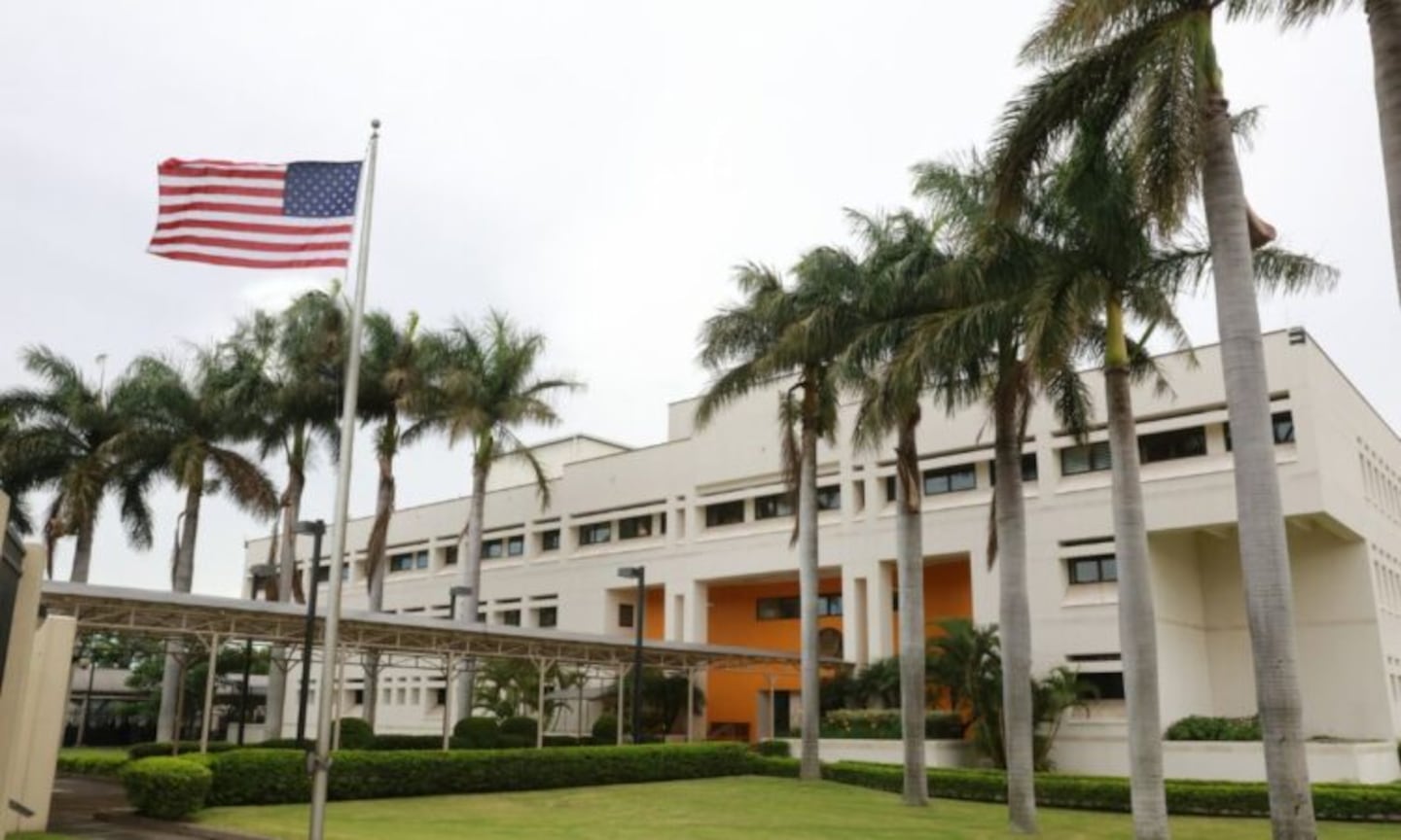 Embajada de Estados Unidos en Costa Rica abre nueva oferta de empleo con salario de ₡1,8 millones