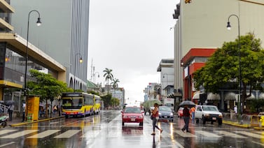 Huelga de taxis y buses este 18 de febrero: esto es lo que debe tomar en cuenta