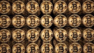 Cómo la apuesta de Trump por las criptomonedas está socavando el poderío estadounidense