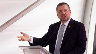 Así participó y votó Rodrigo Chaves en sesión del Banco Central