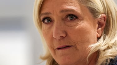 ¿Qué pasó con Marine Le Pen? Condena compromete candidatura de ultraderechista a la presidencia de Francia en 2027