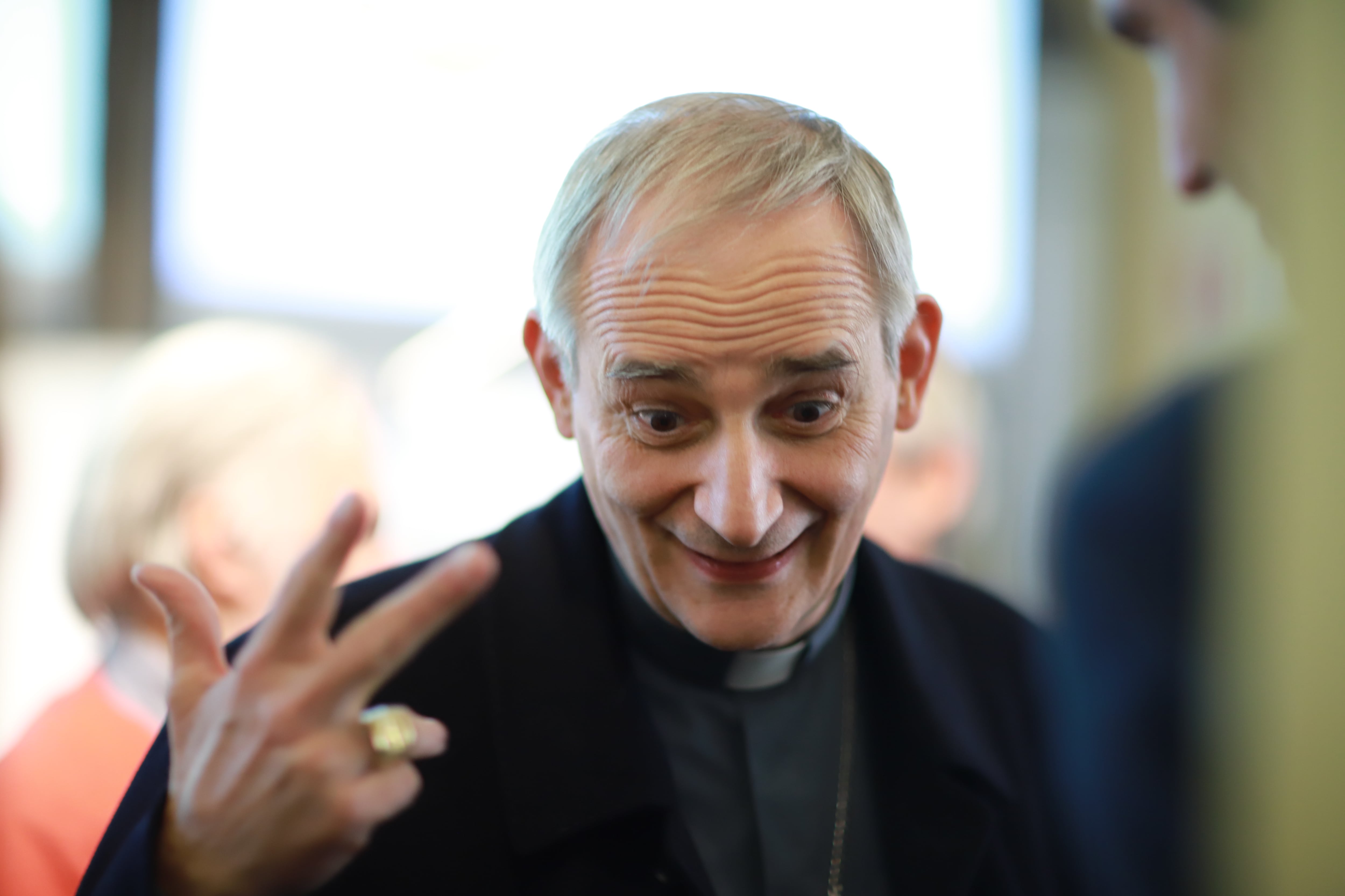 imagen de frente de Matteo Zuppi